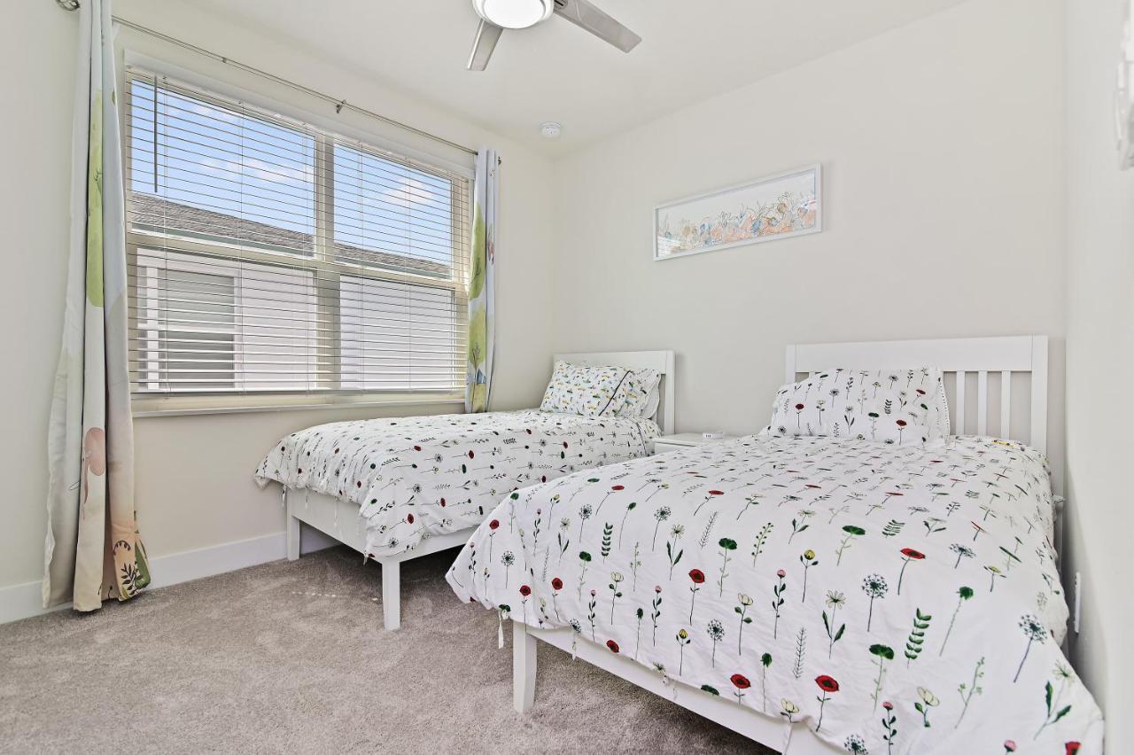New Modern & Spacious Townhouse Near Disney - 4Br And 3Fb オーランド エクステリア 写真